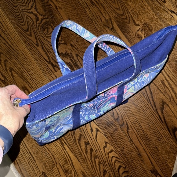 Lilly Pulitzer Mercato tote in shade seekers print NWOT - Picture 7 of 7